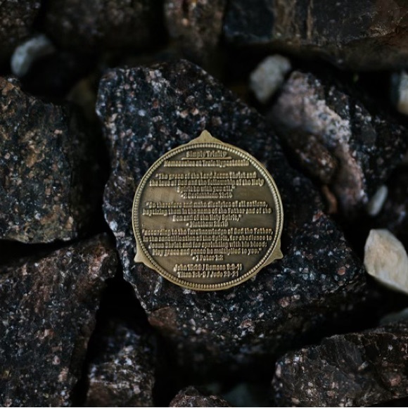 Trinity Coin/Poker chip - Picture 4 of 6